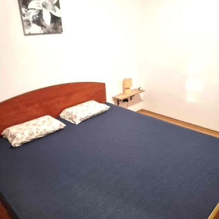 Apartman Din-Пула Экстерьер фото