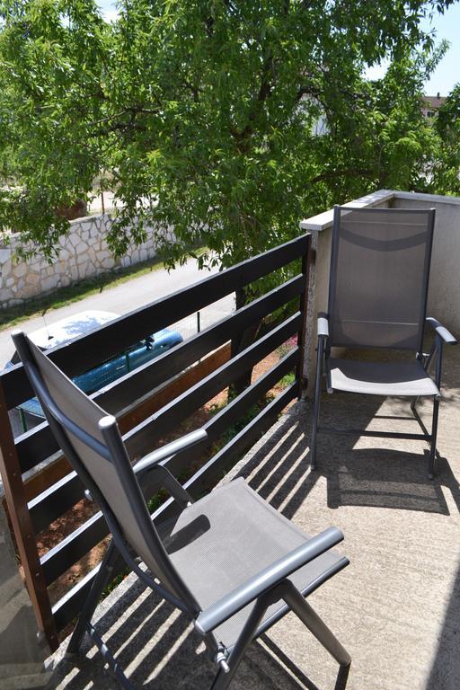 Apartman Din-Пула Экстерьер фото
