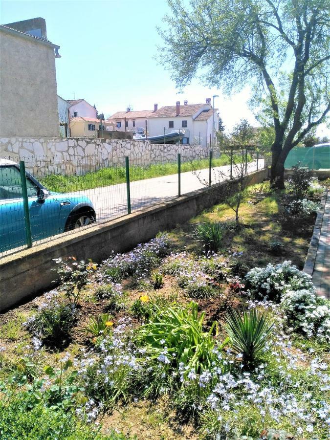 Apartman Din-Пула Экстерьер фото